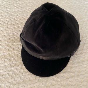 Ralph Lauren black velvet pageboy hat, size M
